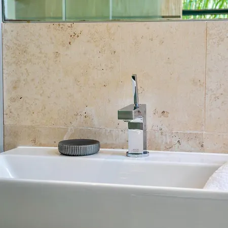 Paula Volkmars Apartment *